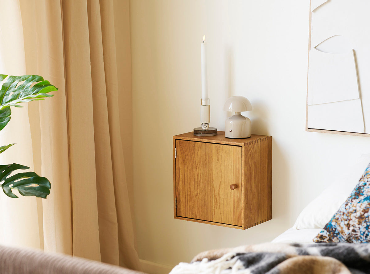 Townsville Oak Wood Wall Shelf with Door