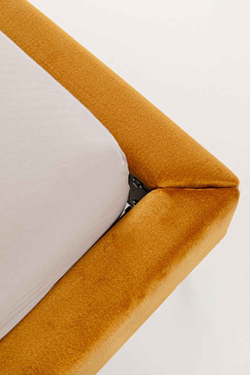 Audrey Velvet Bed