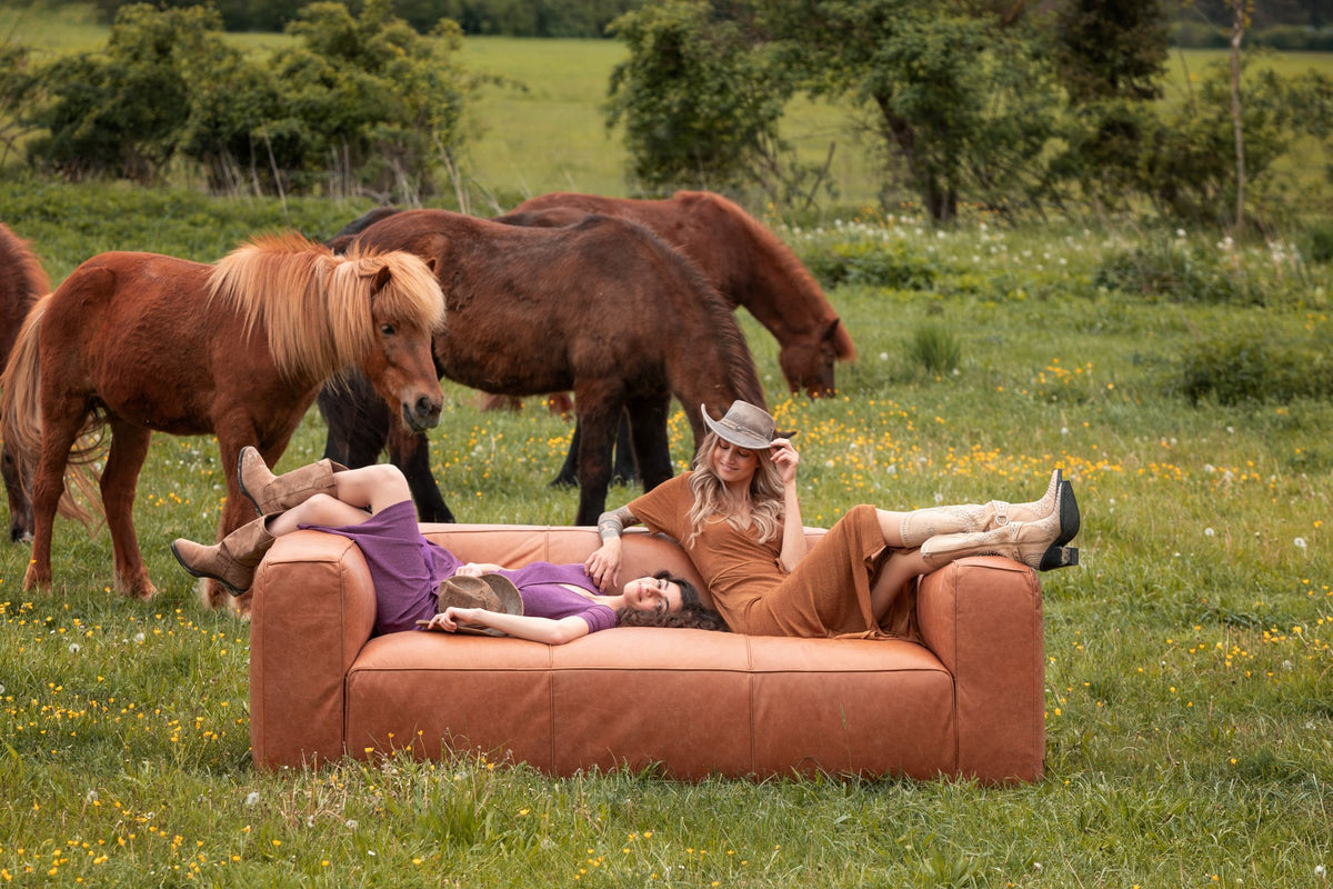Cubetto Smart Light Brown Leather Sofa