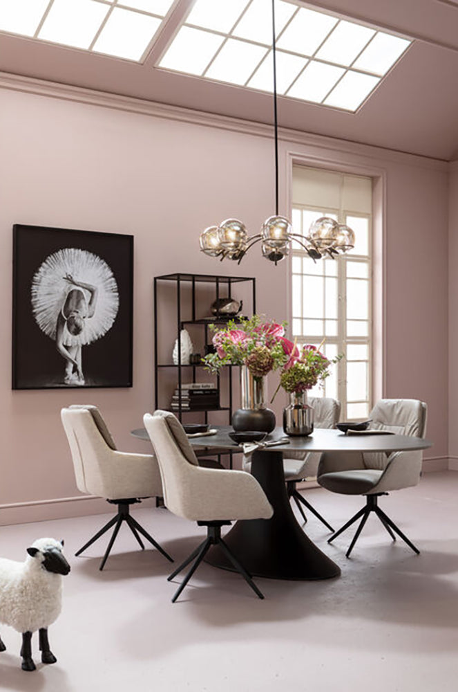 Grande Possibilita Black Oval Table