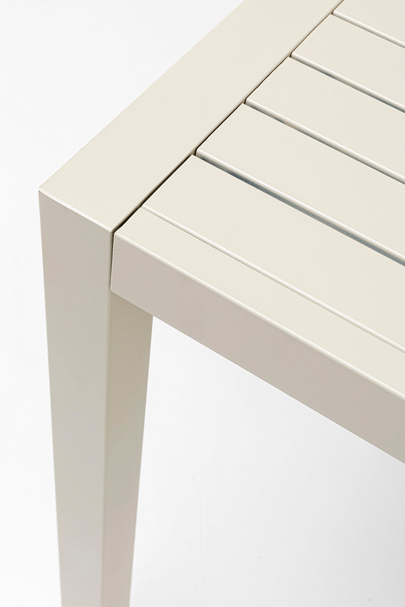 Madagascar Table