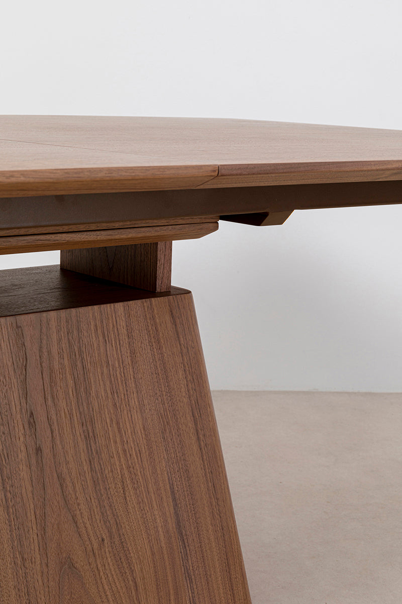 Benvenuto Walnut Rectangular Extendable Table