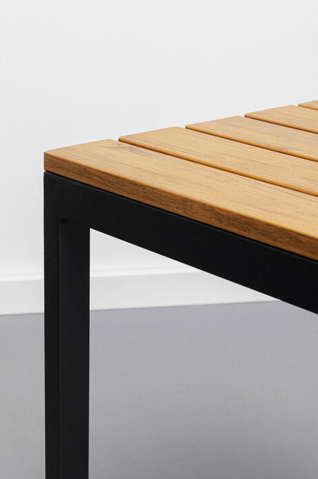 Happy Day Table - WOO .Design