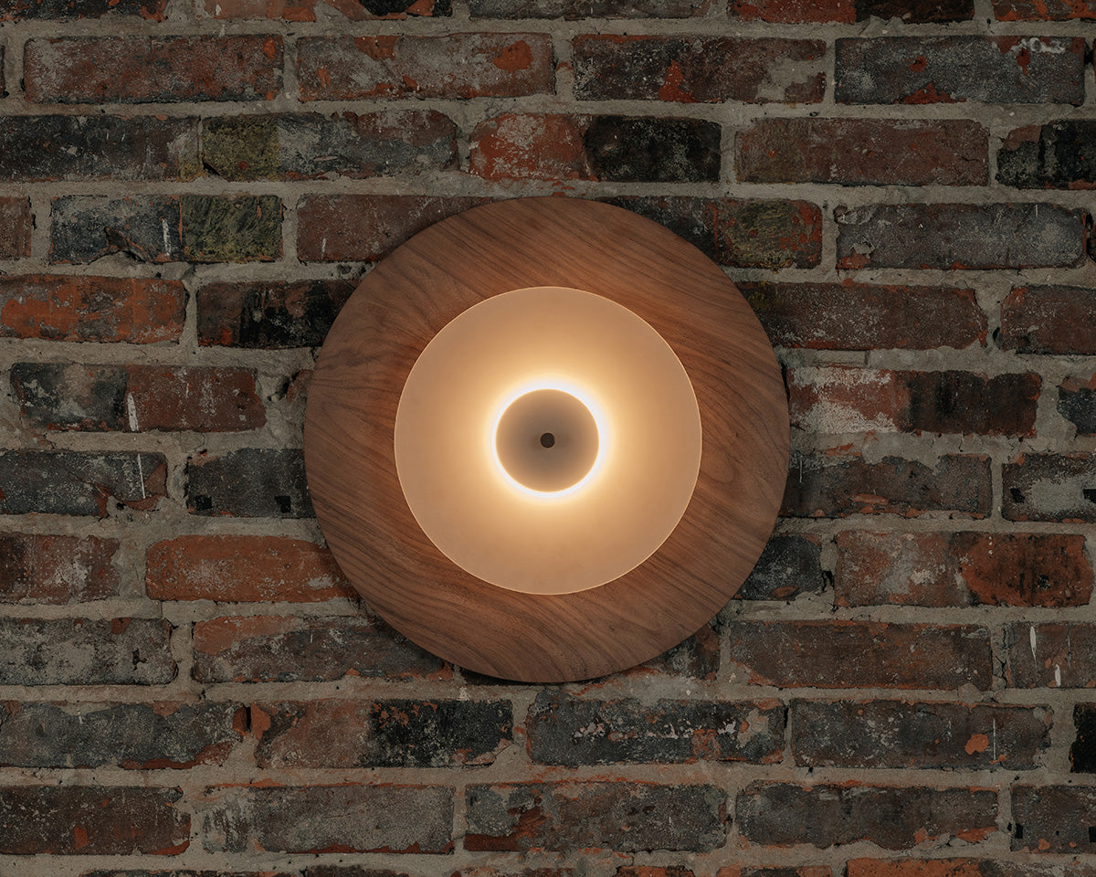 Aeroplan Wood Wall Lamp