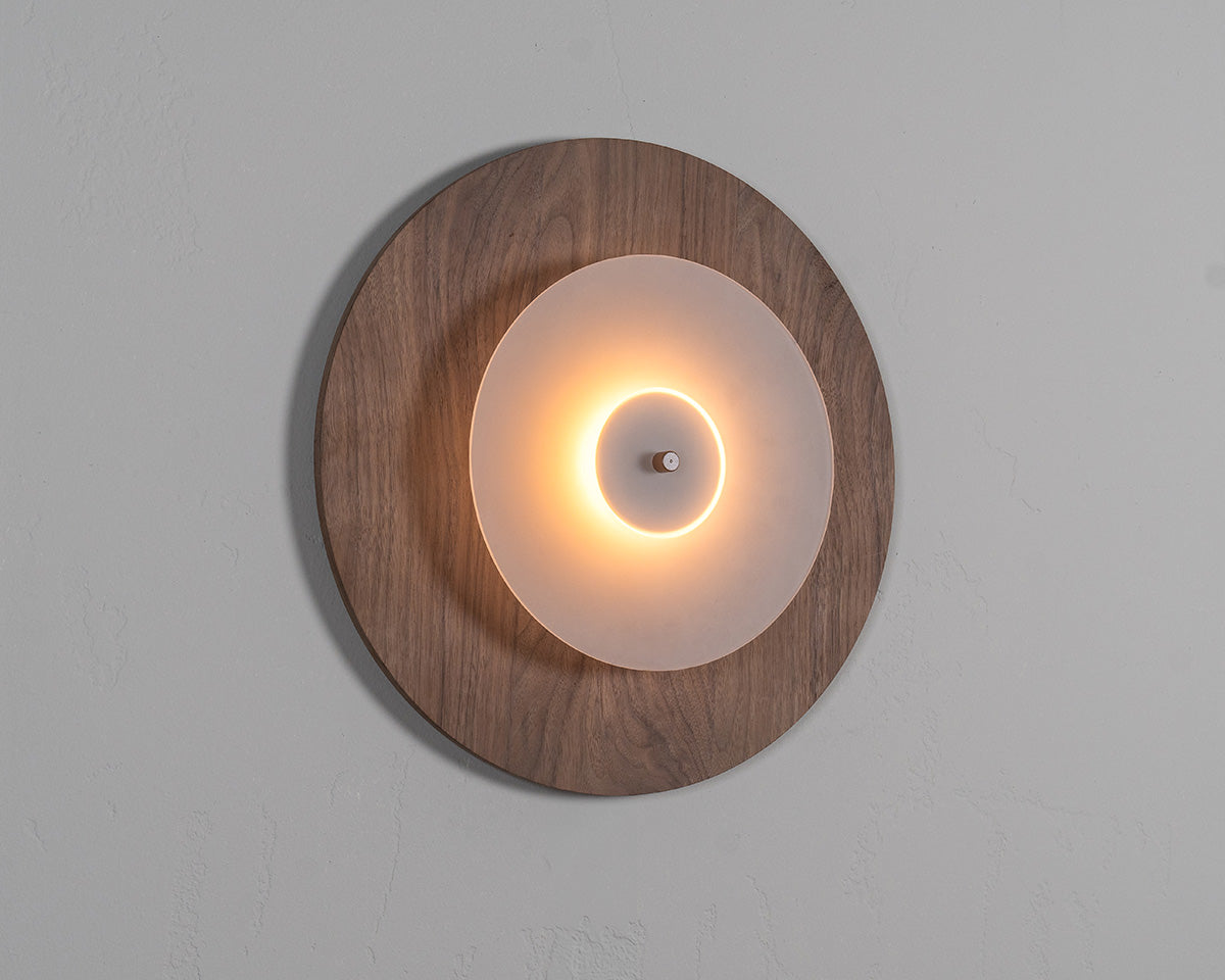 Aeroplan Wood Wall Lamp