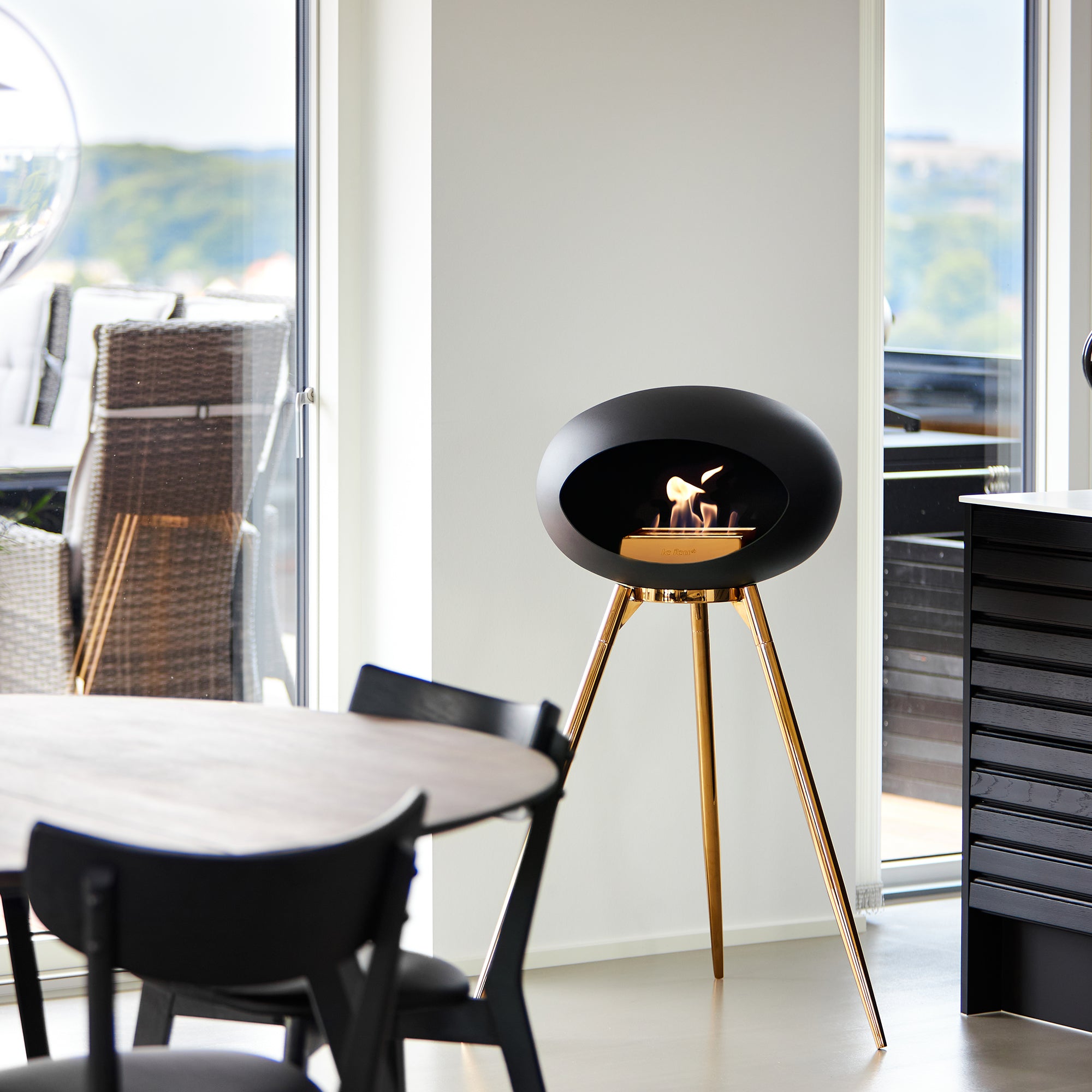 Ground Wood High Black Bio Fireplace