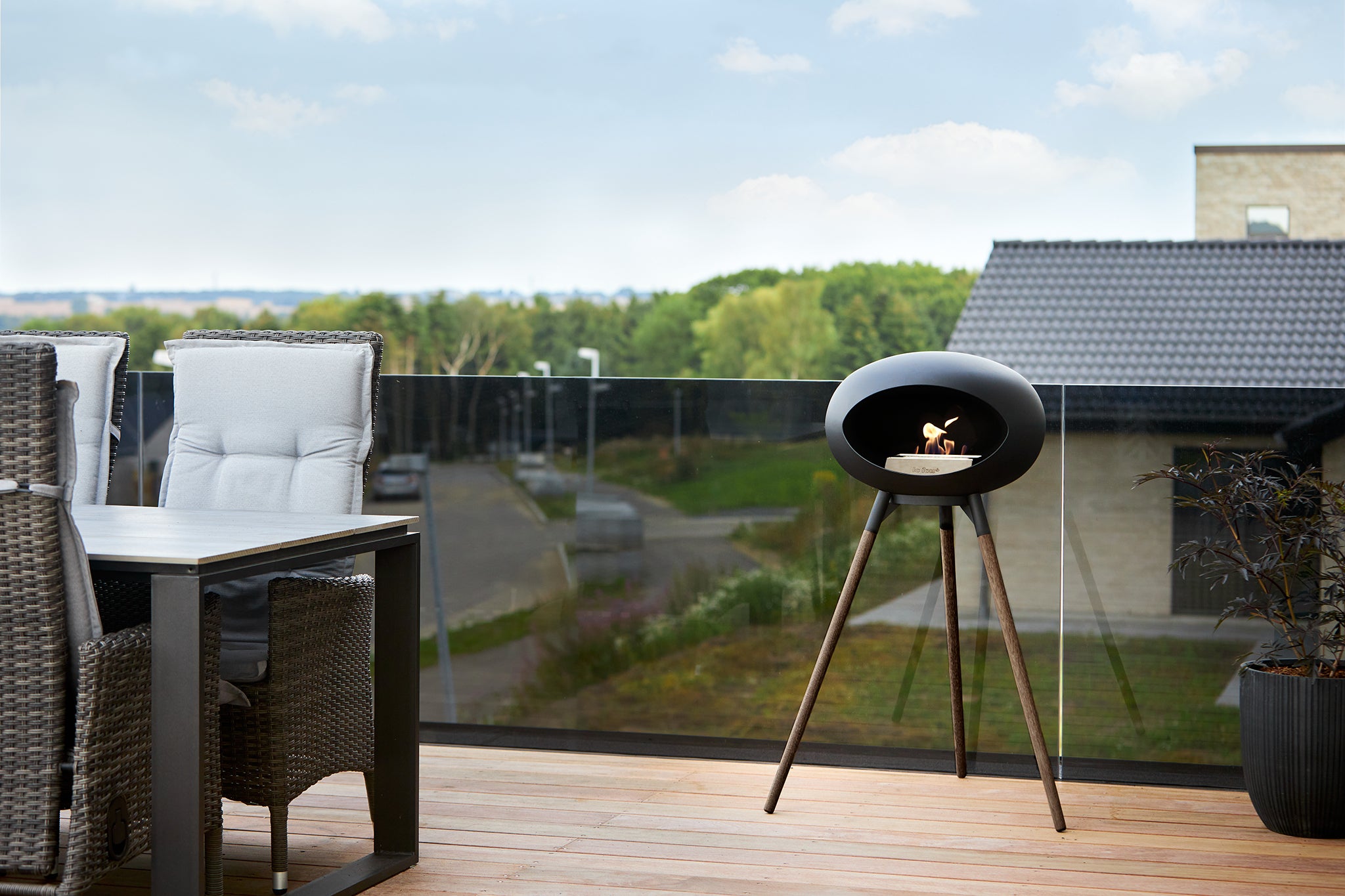 Ground Wood High Black Bio Fireplace