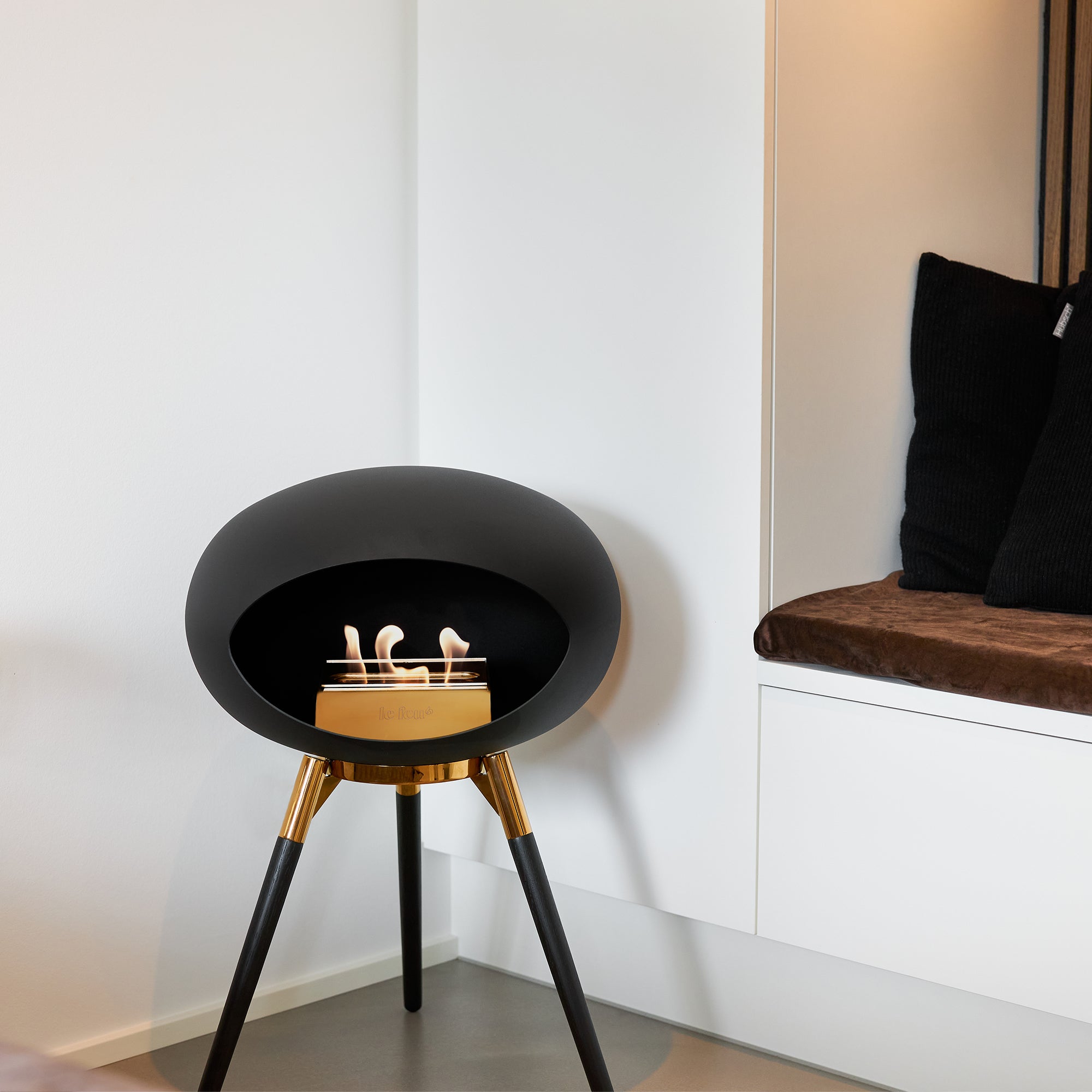 Ground Wood Low Black Bio Fireplace