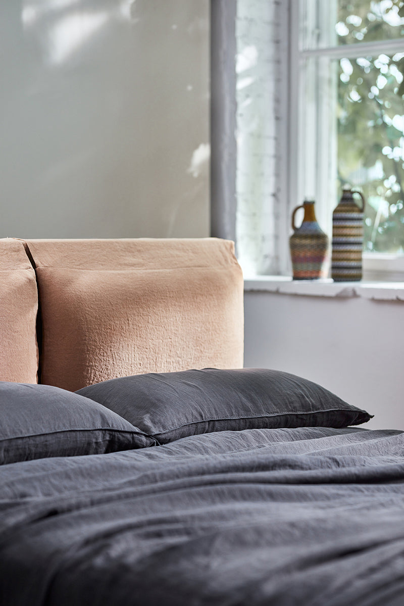 Donna Bed