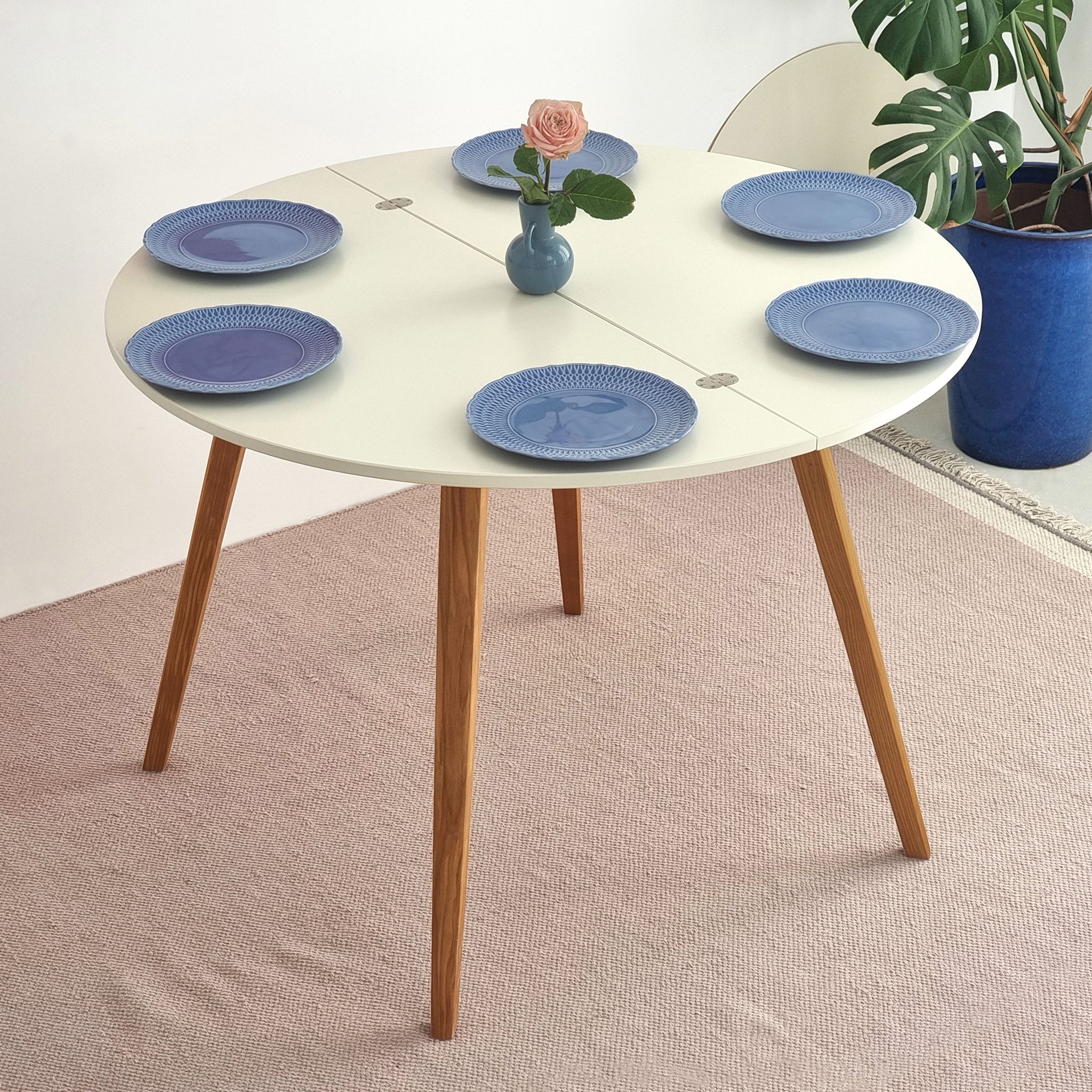 Mawi Half Moon Extendable Table