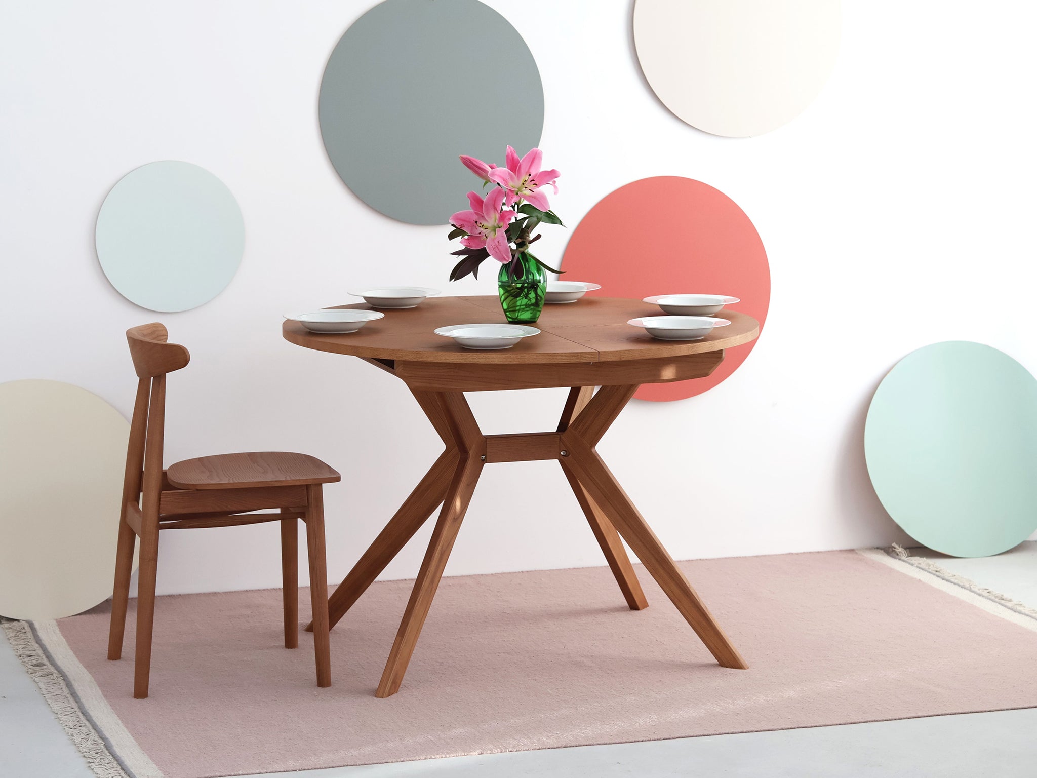 Biju Round Veneered Extendable Dining Table