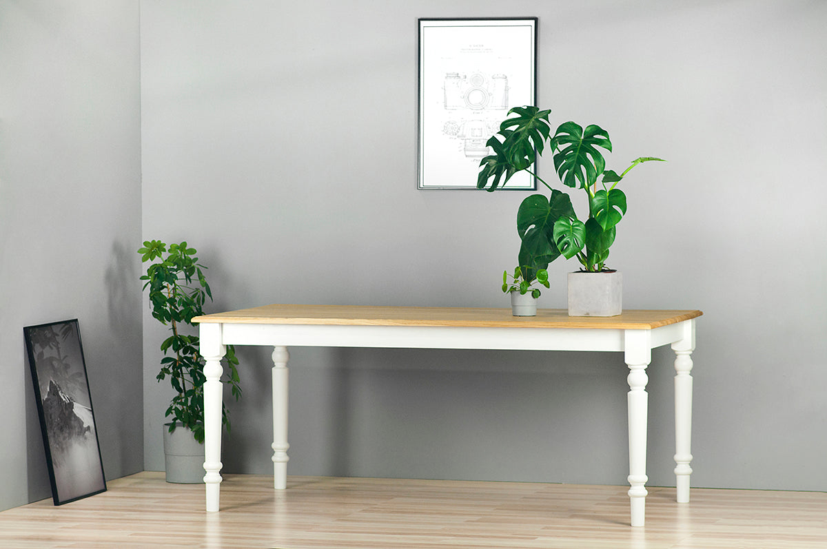 Classico Oak Dining Table - WOO .Design