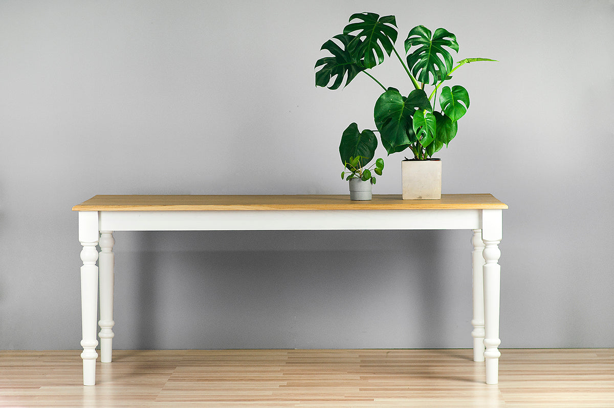 Classico Oak Dining Table - WOO .Design