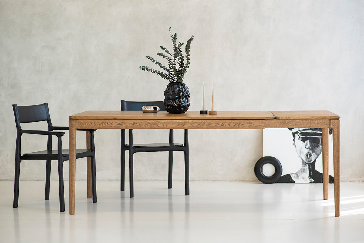 Filo Oak Dining Table