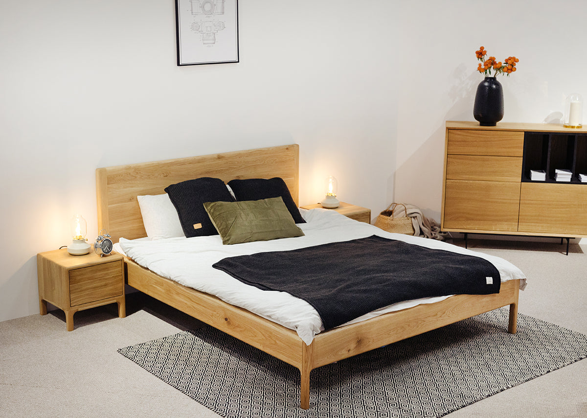 Flux Oak Bed