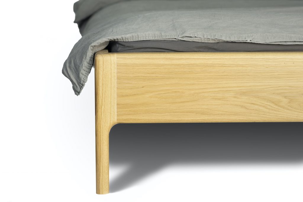 Flux Oak Bed