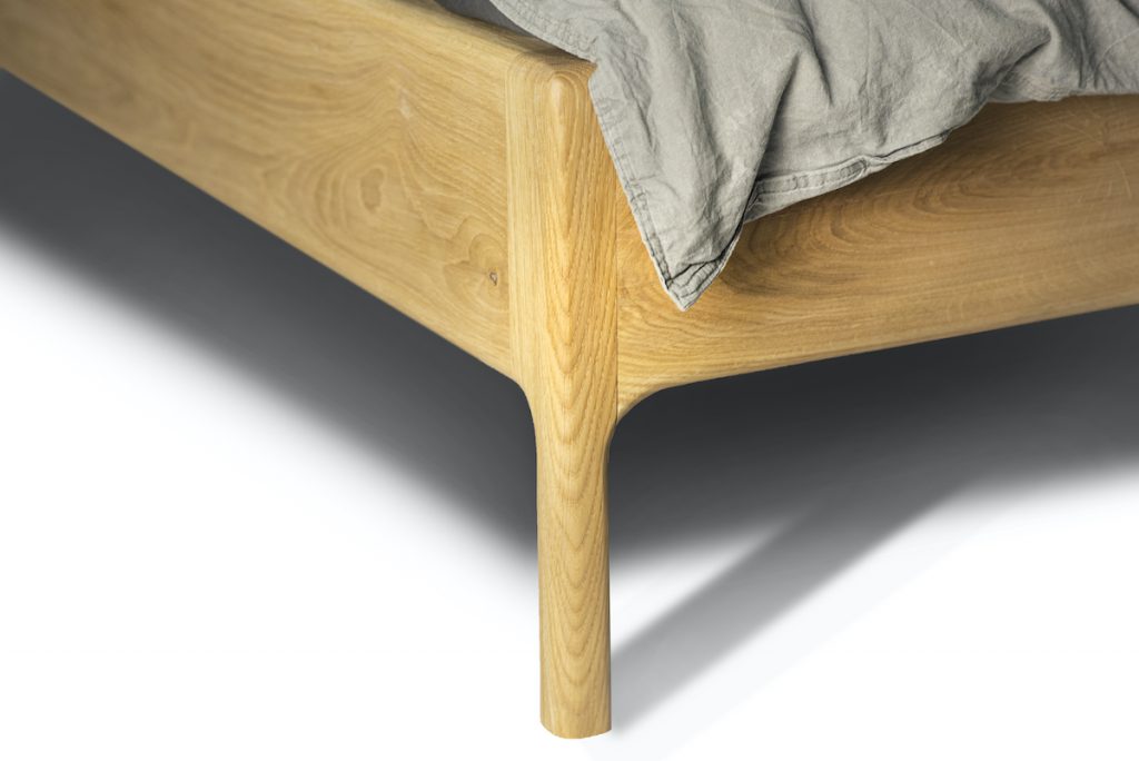 Flux Oak Bed