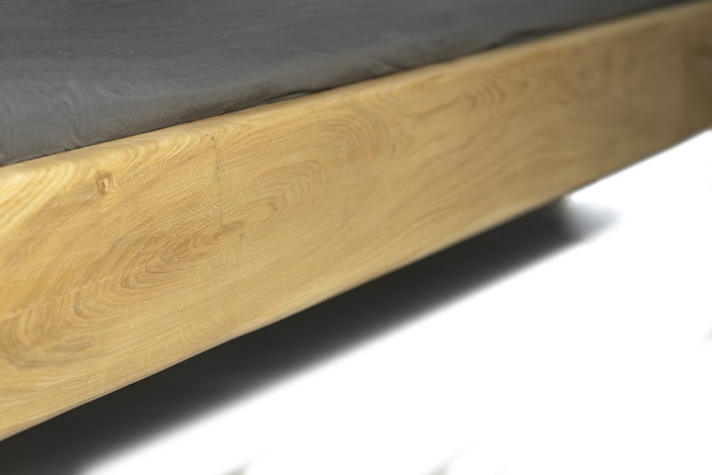 Flux Oak Bed