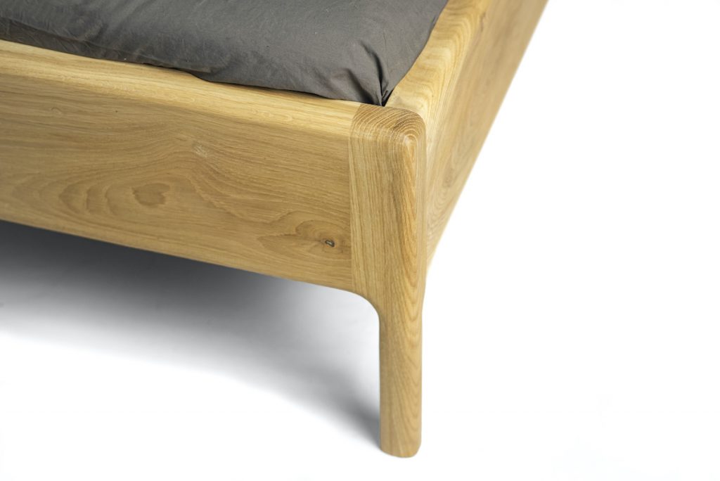 Flux Oak Bed