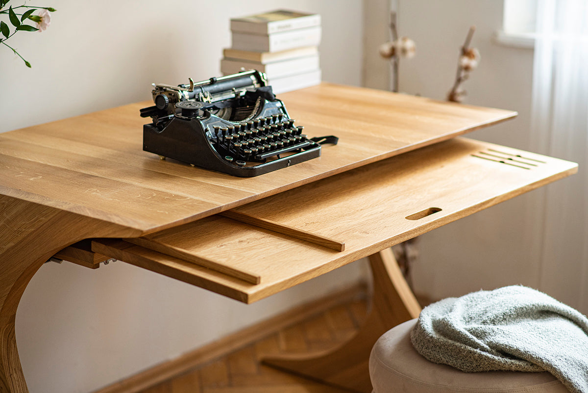 Flux Desk - WOO .Design