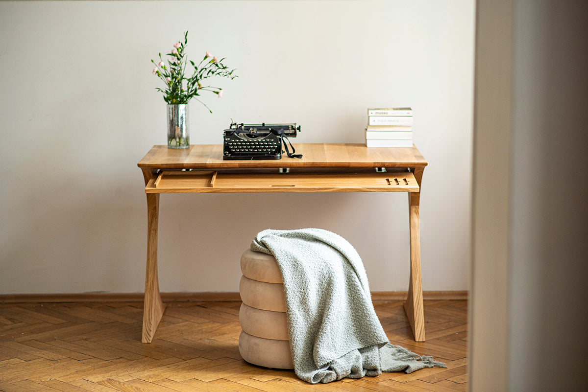 Flux Desk - WOO .Design