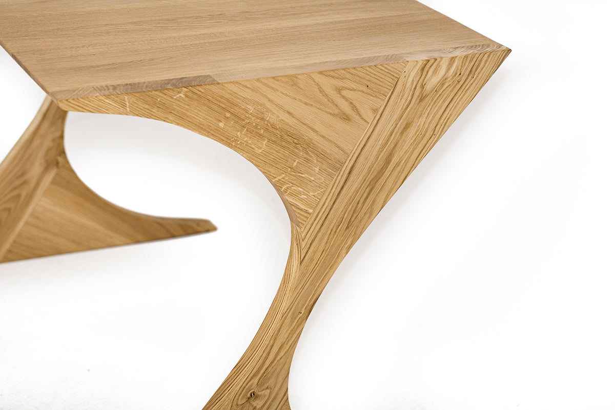 Flux Desk - WOO .Design