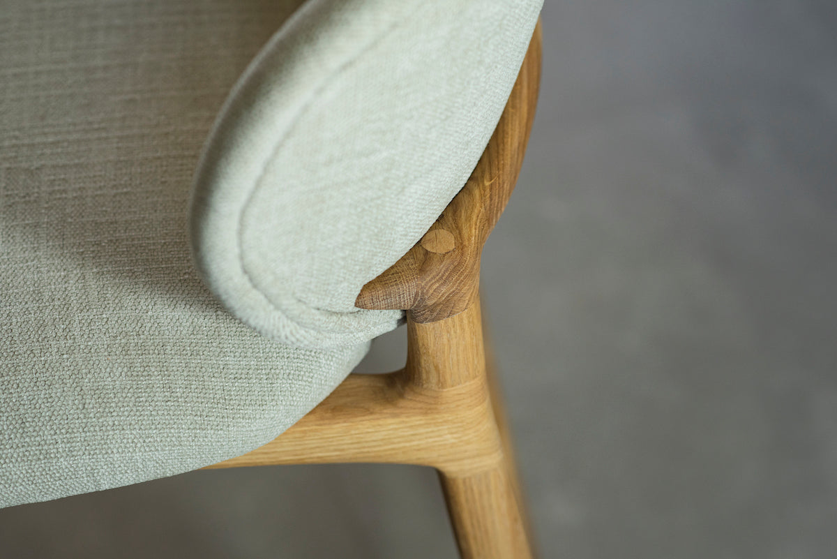 Hoja Bar Stool with Backrest