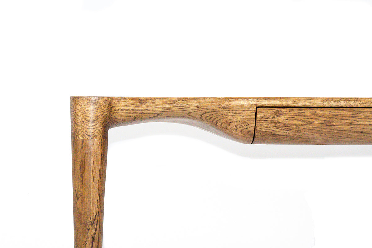 Hoja Oak Console