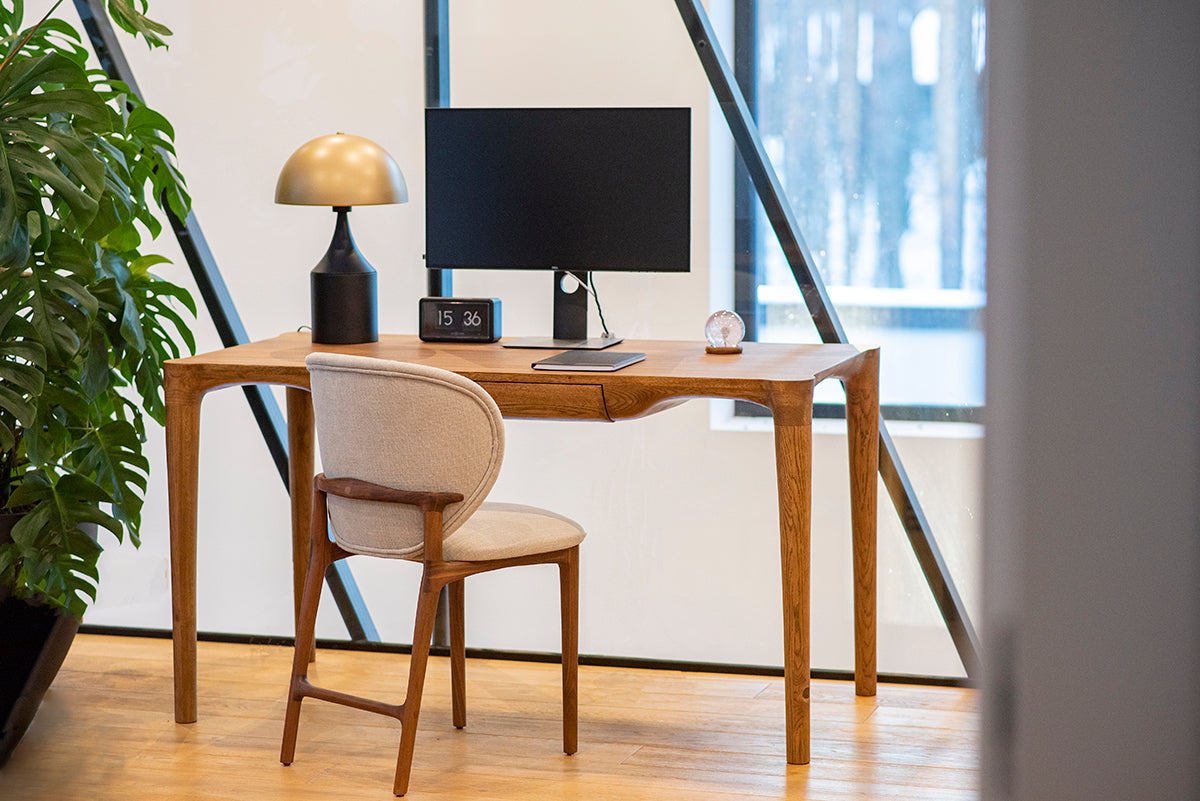 Hoja Desk - WOO .Design