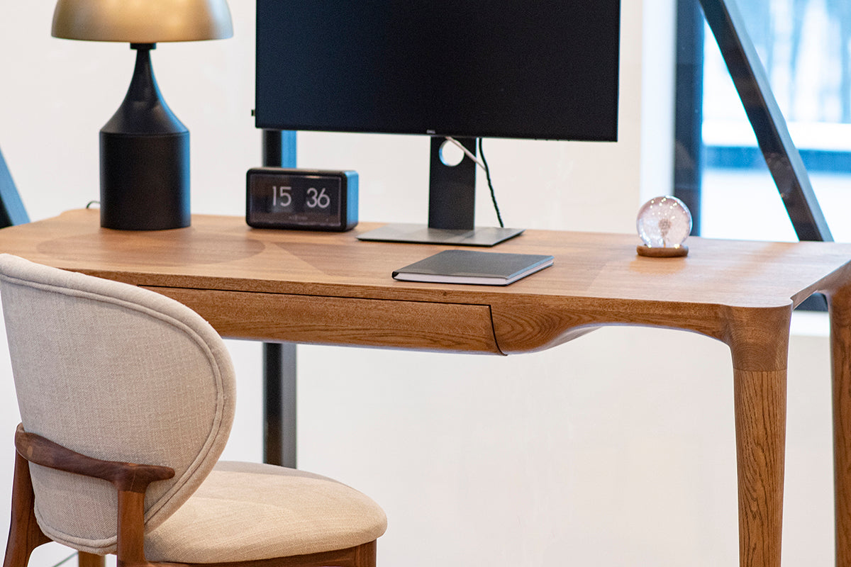 Hoja Desk - WOO .Design