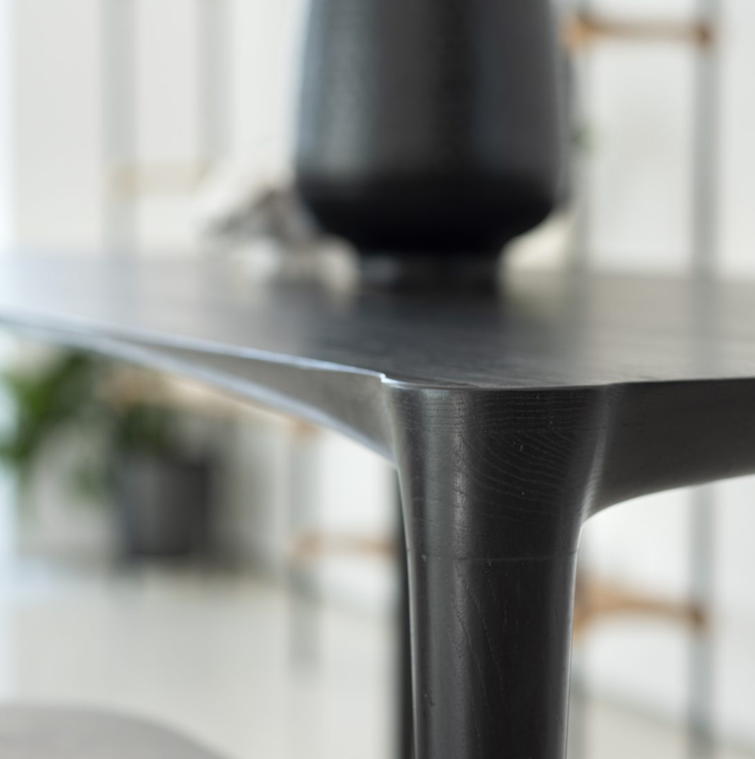 Hoja Dining Table - WOO .Design