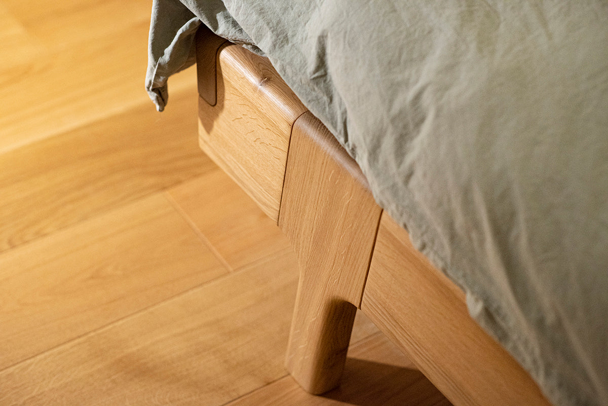 Kiko Oak Bed - WOO .Design