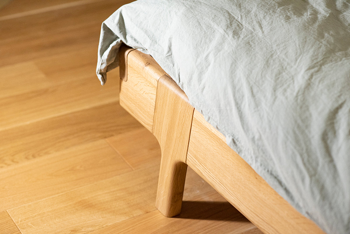 Kiko Oak Bed - WOO .Design