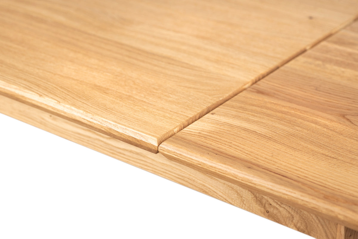 Nero Oak Dining Table - WOO .Design