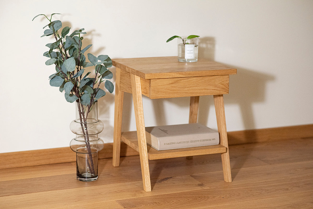 Piko Oak Bedside Table