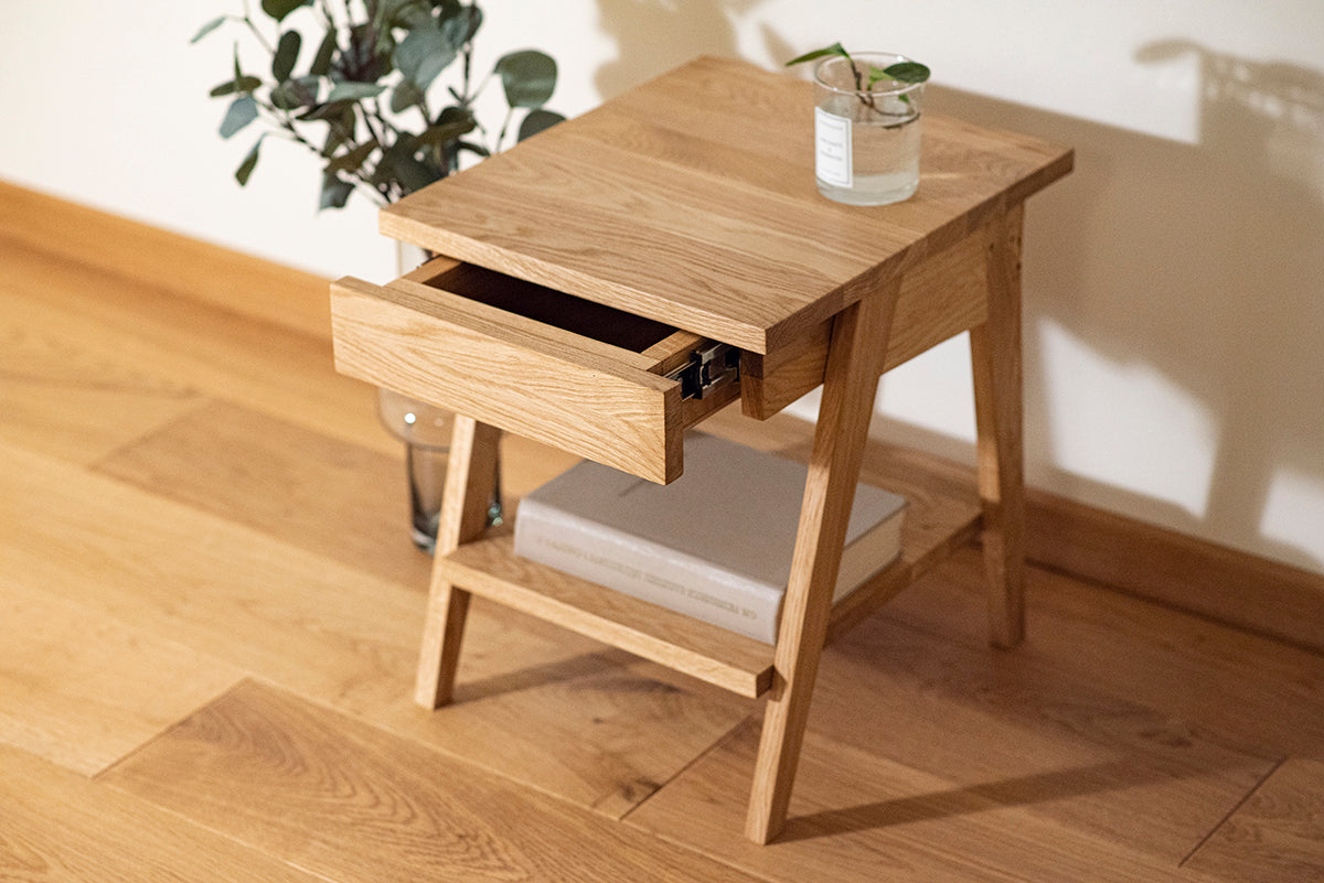 Piko Oak Bedside Table