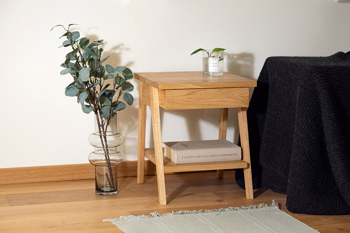 Piko Oak Bedside Table