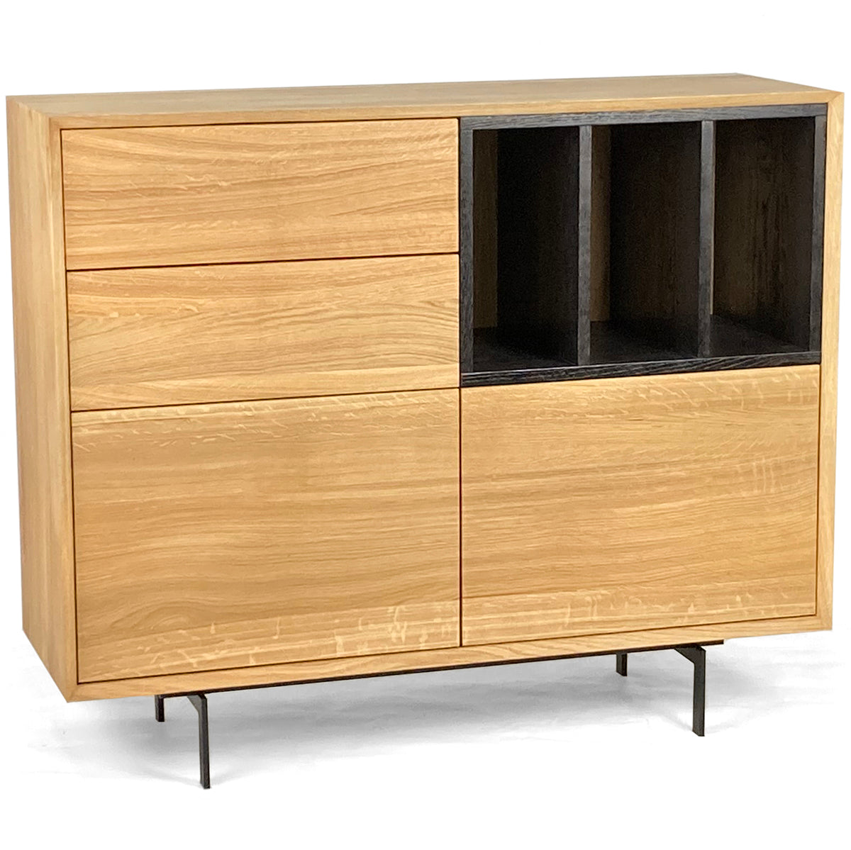 Rosto Oak Cabinet