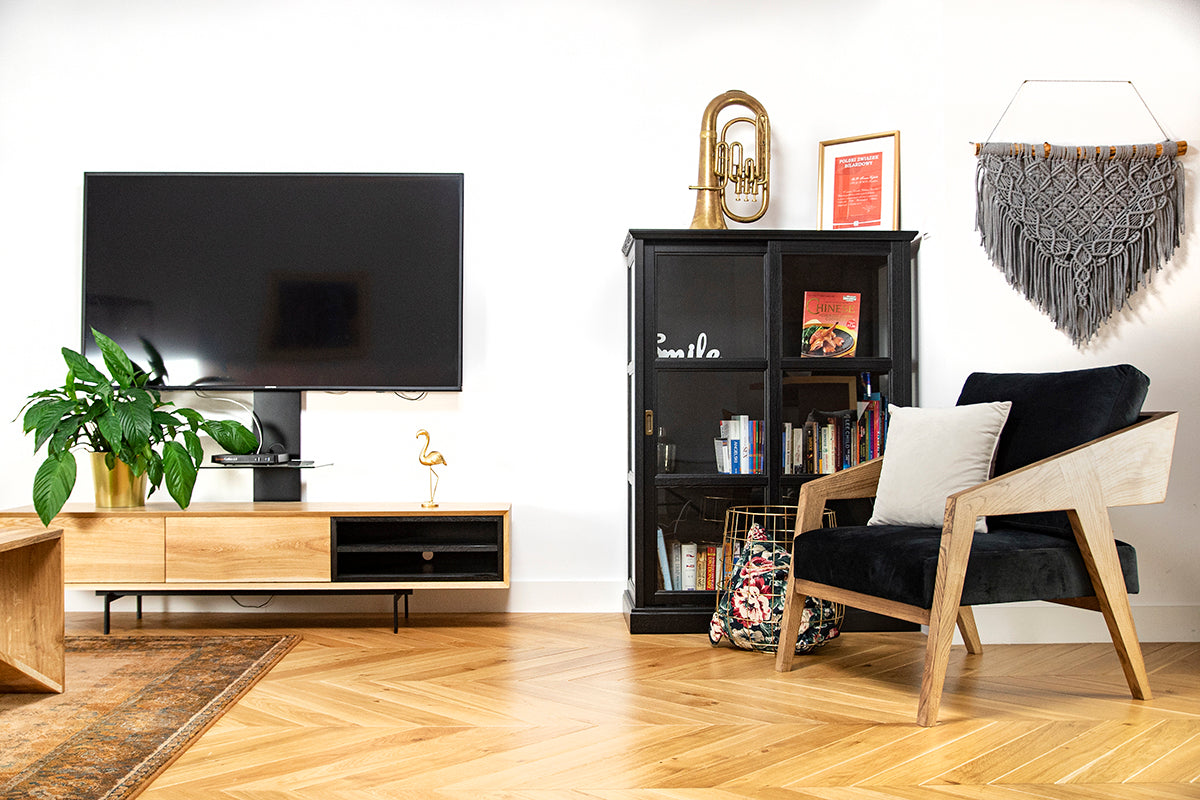 Rosto Oak TV Stand