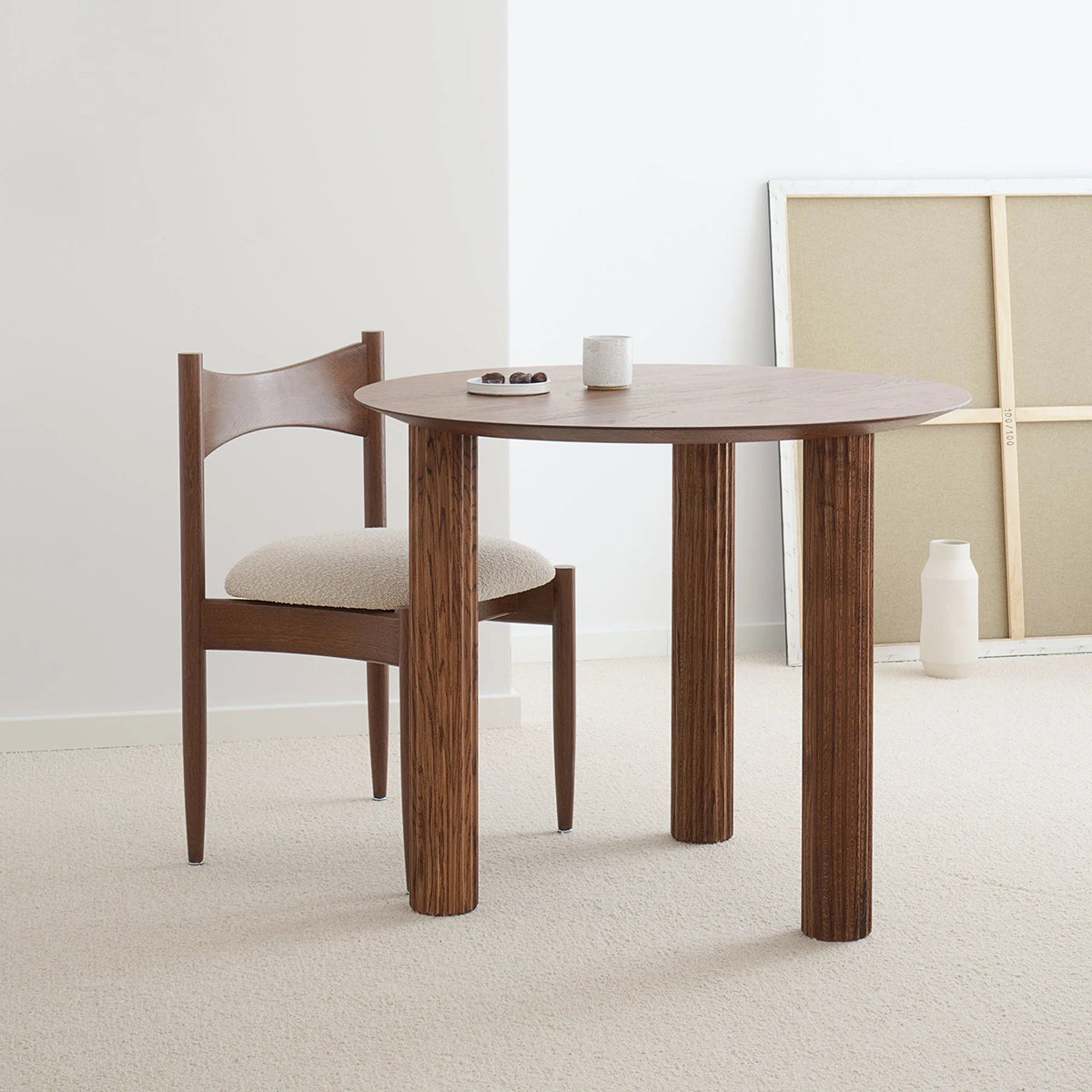 Filar Oak Wood Round Dining Table
