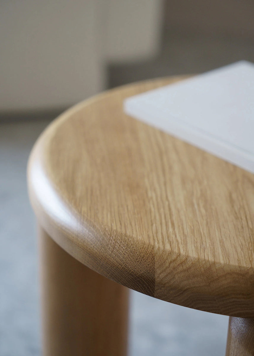 Neo High Oak Wood Side Table