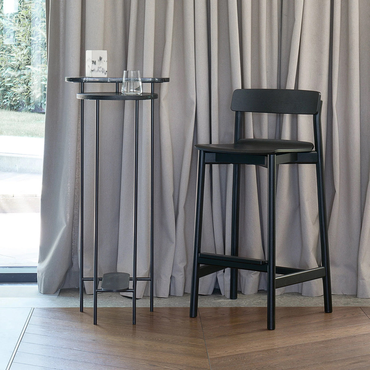 Arche Bar Stool