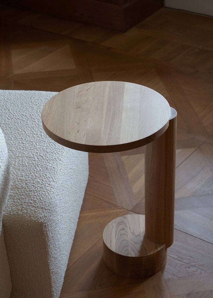 Bold Oak Wood Side Table