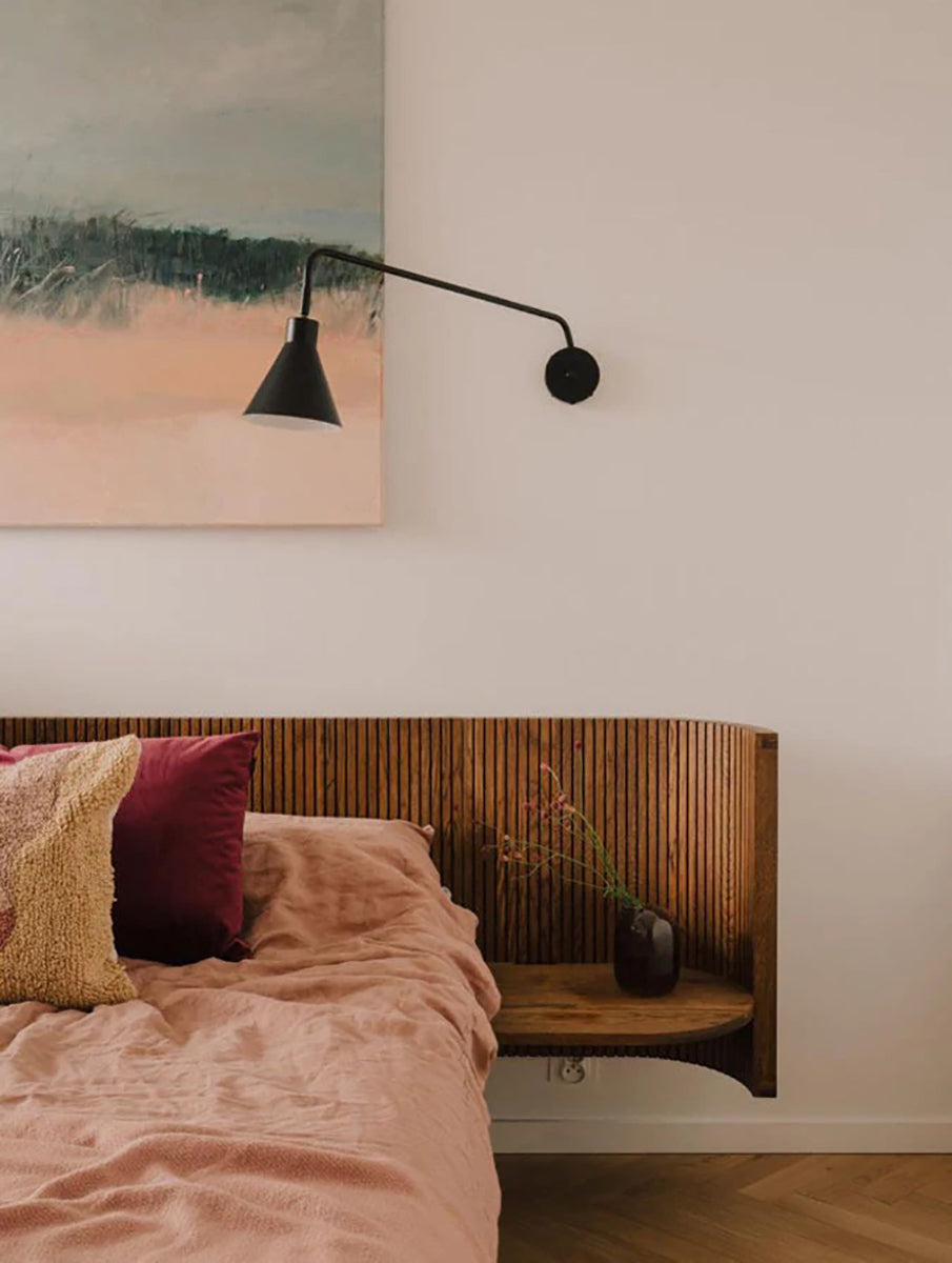 Hug Oak Wood Bed