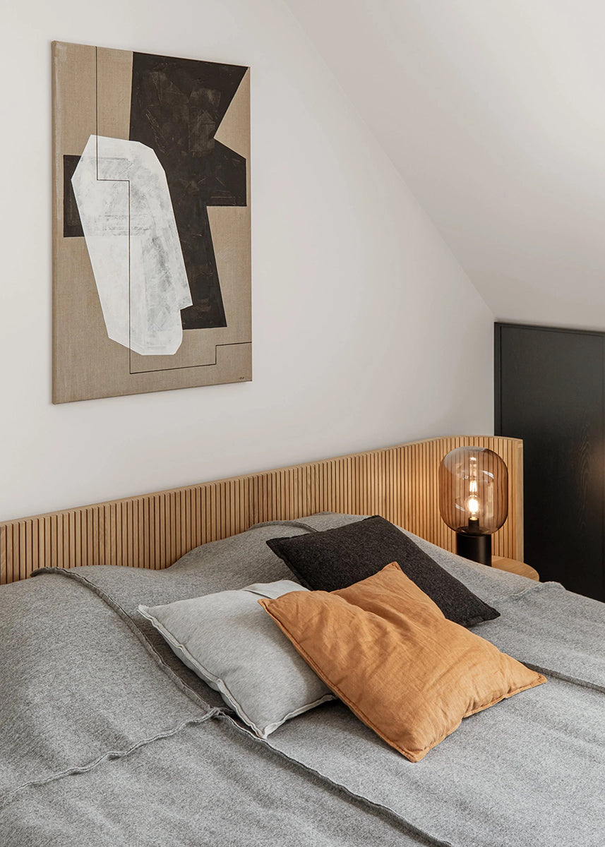 Hug Oak Wood Bed