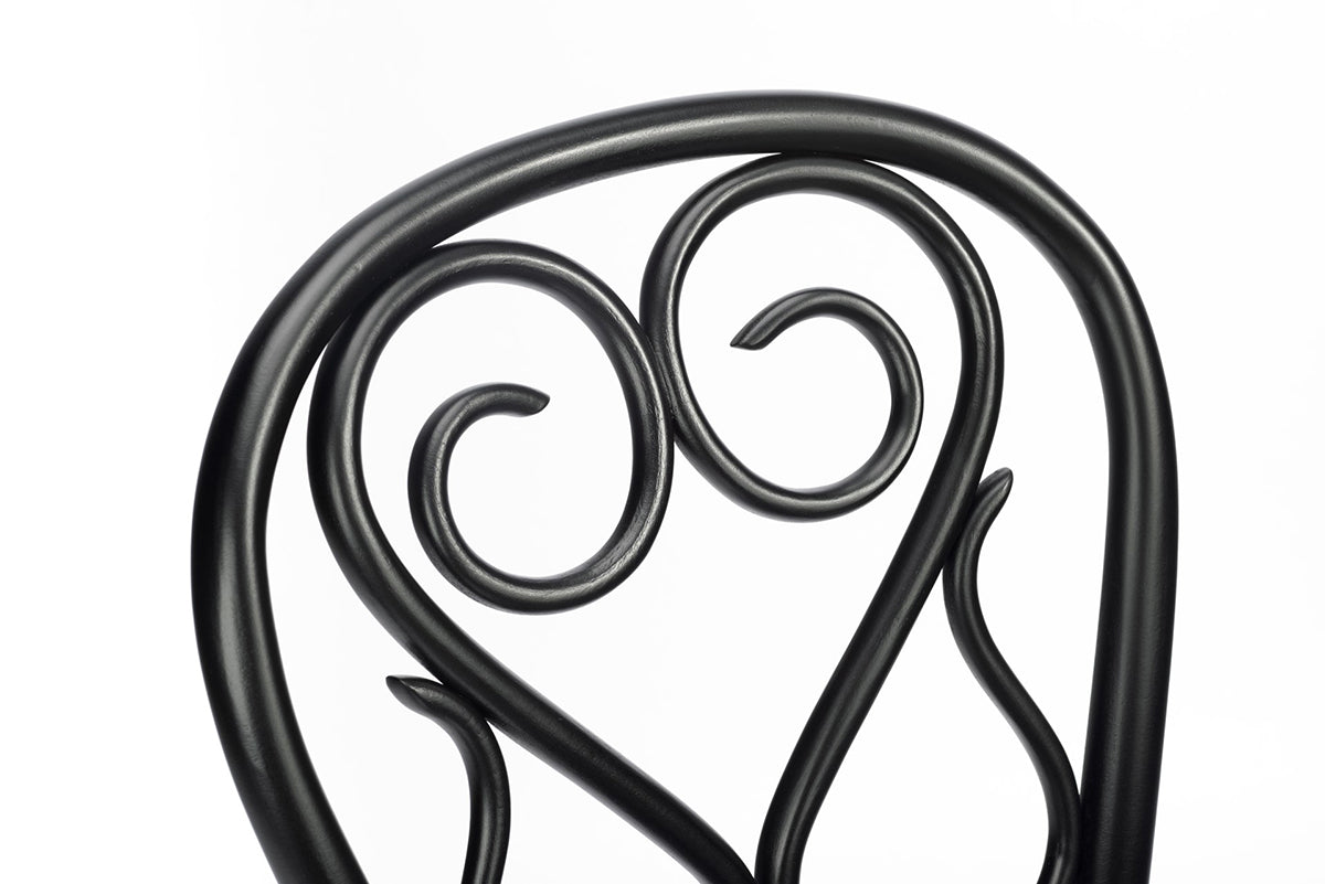 04 Upholstered Chair - WOO .Design