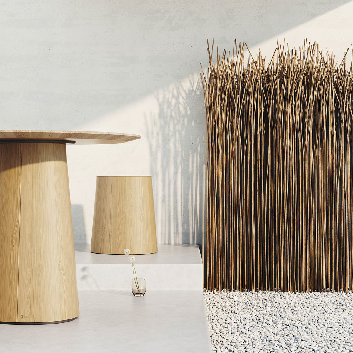 P.O.V. 461 Round Dining Table