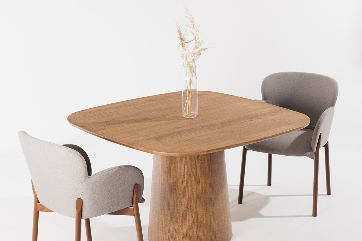 P.O.V. 462 Spherical Dining Table