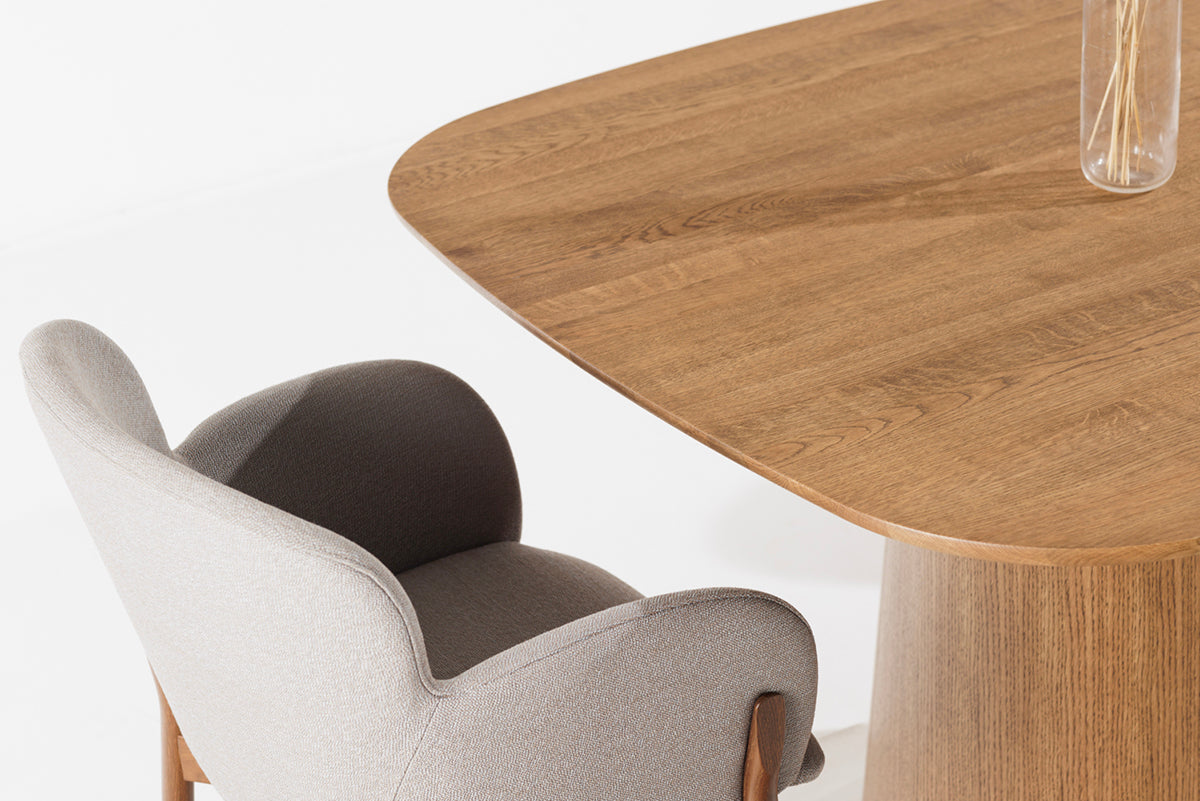 P.O.V. 462 Spherical Dining Table