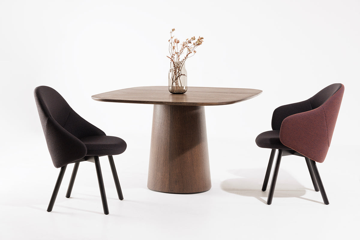 P.O.V. 462 Spherical Dining Table